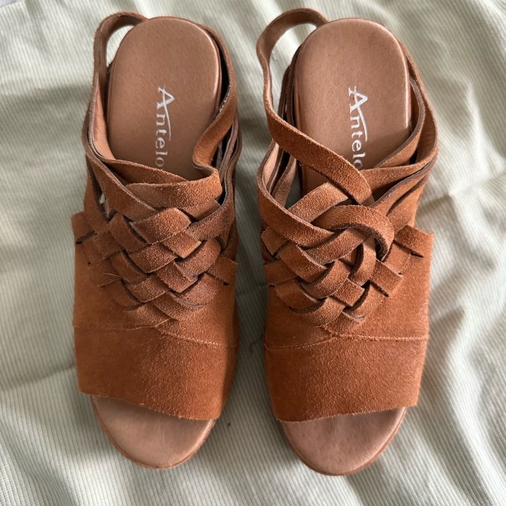 Antelope Collection Wedges - brown suede leather EUC size 37 soft inner footbed